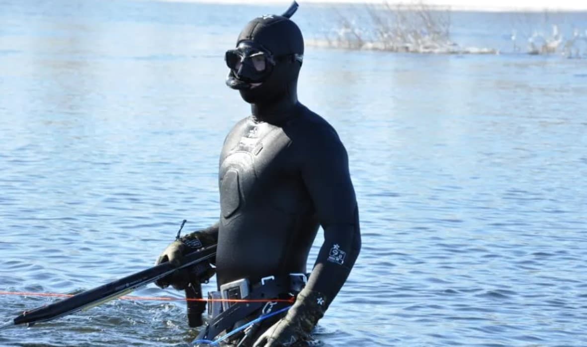 Гидрокостюм для подводной охоты и дайвинга